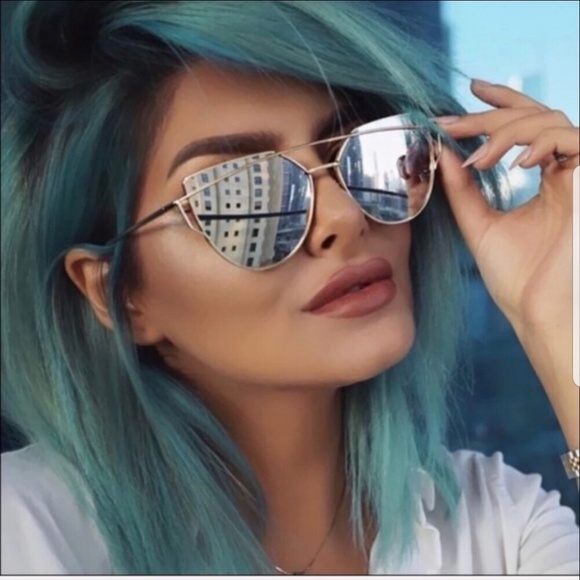 Accessories - Silver MirroreCat Eye Sunglasses